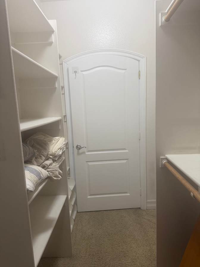 Carmen's room