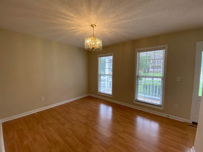 Alcove Rooms's room