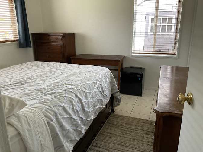 Jen's room