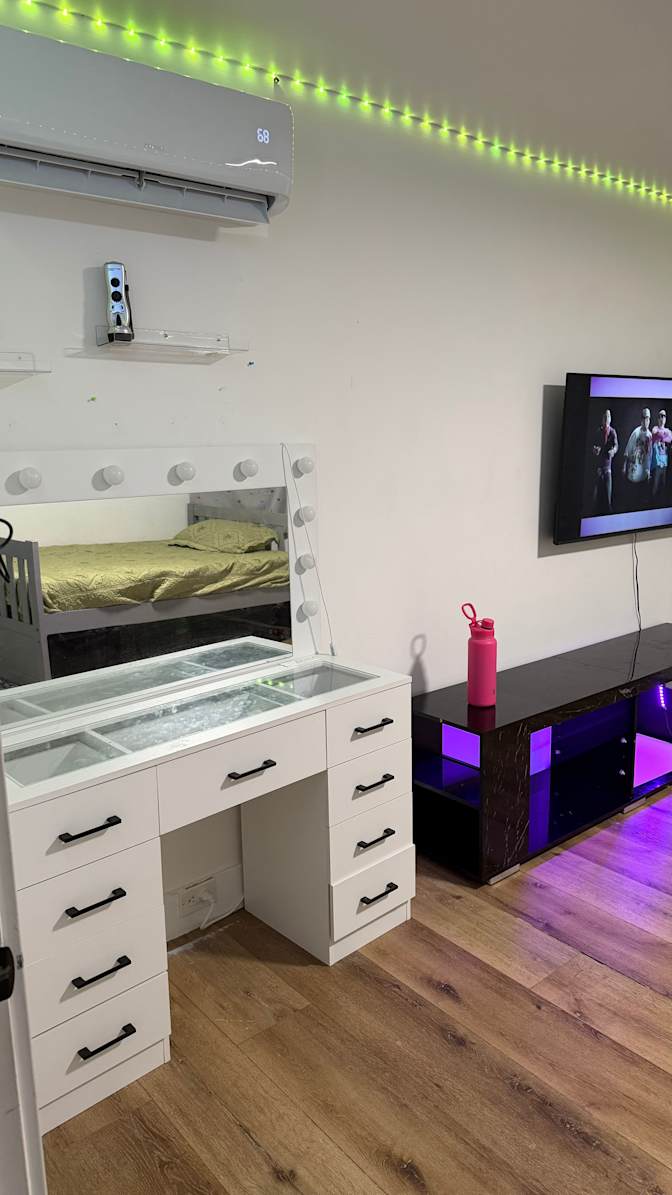 Jay's room
