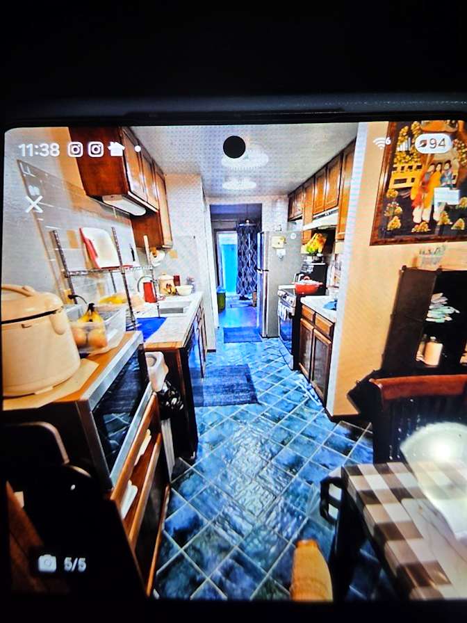 Thomas's room