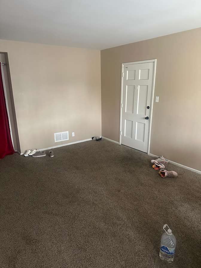 Dominique's room