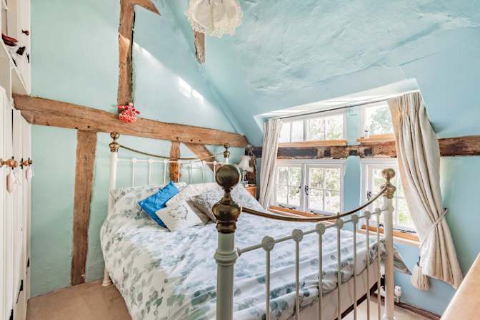 Sharon Hanlon's room