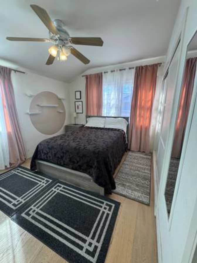 Private Bedroom For Rent's room
