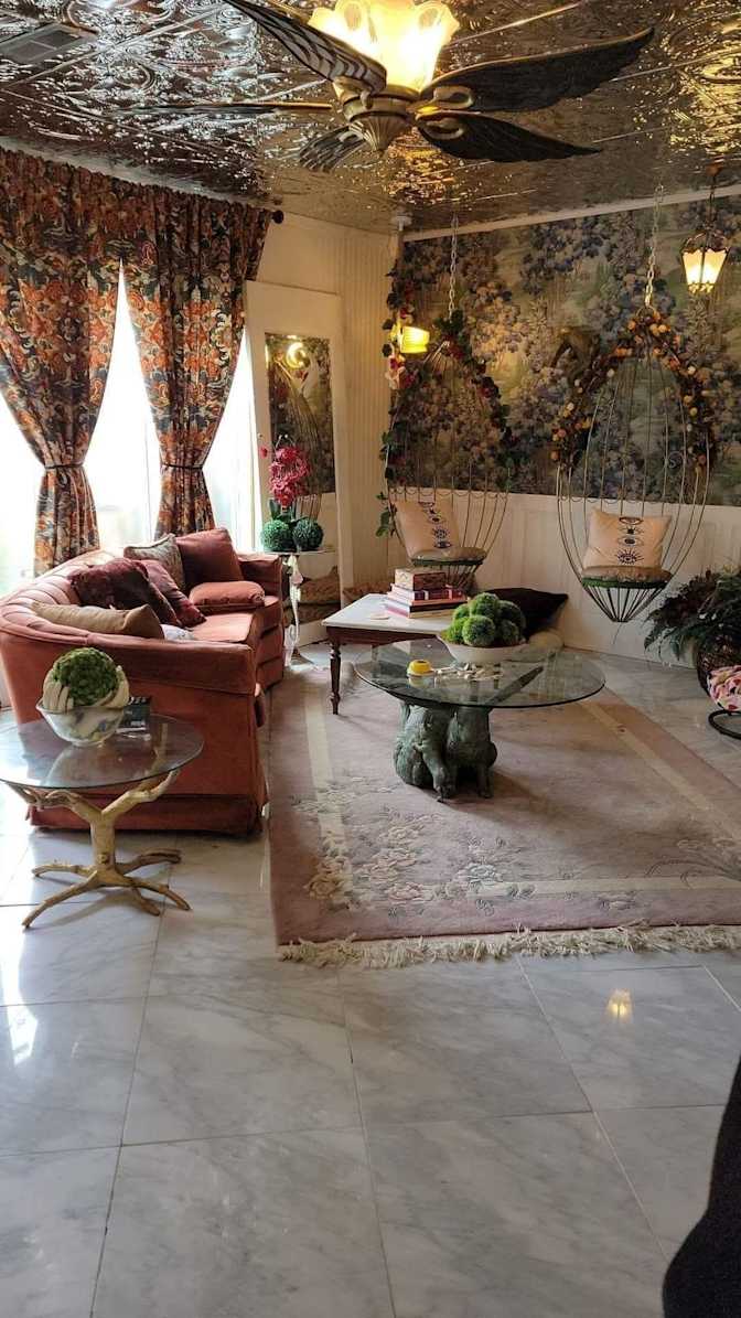 Truly's room