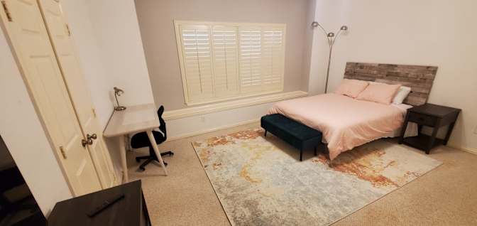 Manuel's room
