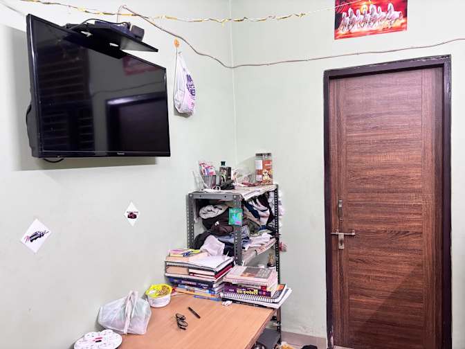 Sukhveer's room