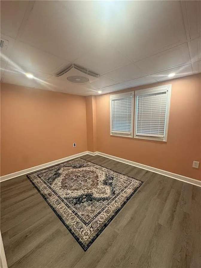 Alcove Rooms's room