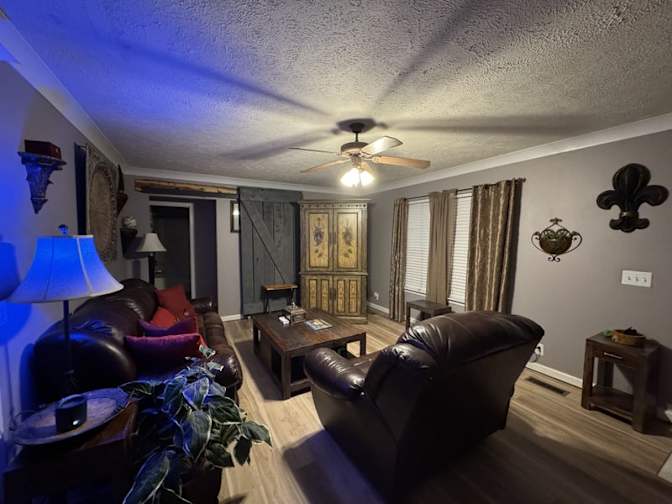 Dejuan's room