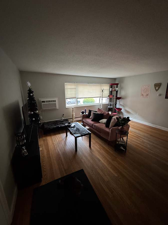 Sedona's room