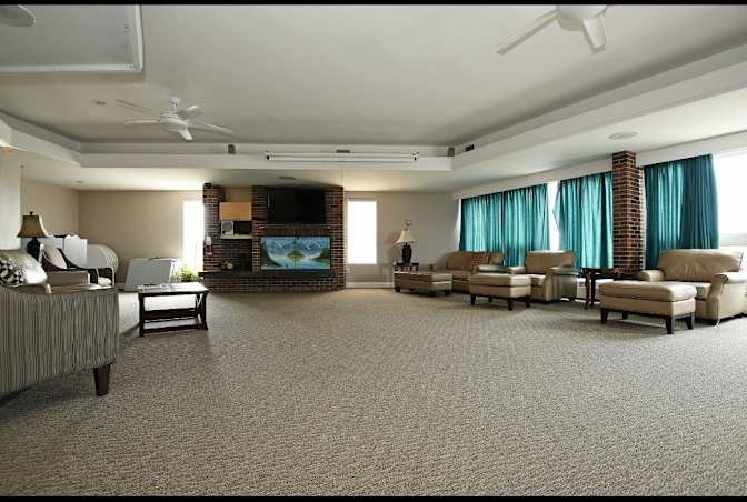 Suzanne's room