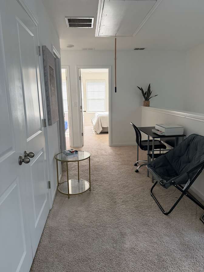 Alonzo's room