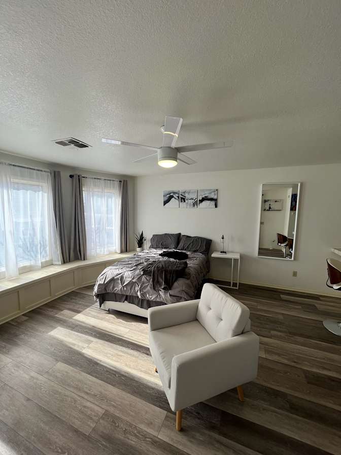 Fer's room