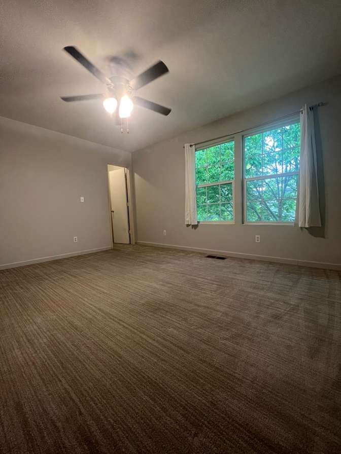 KathleenSam's room