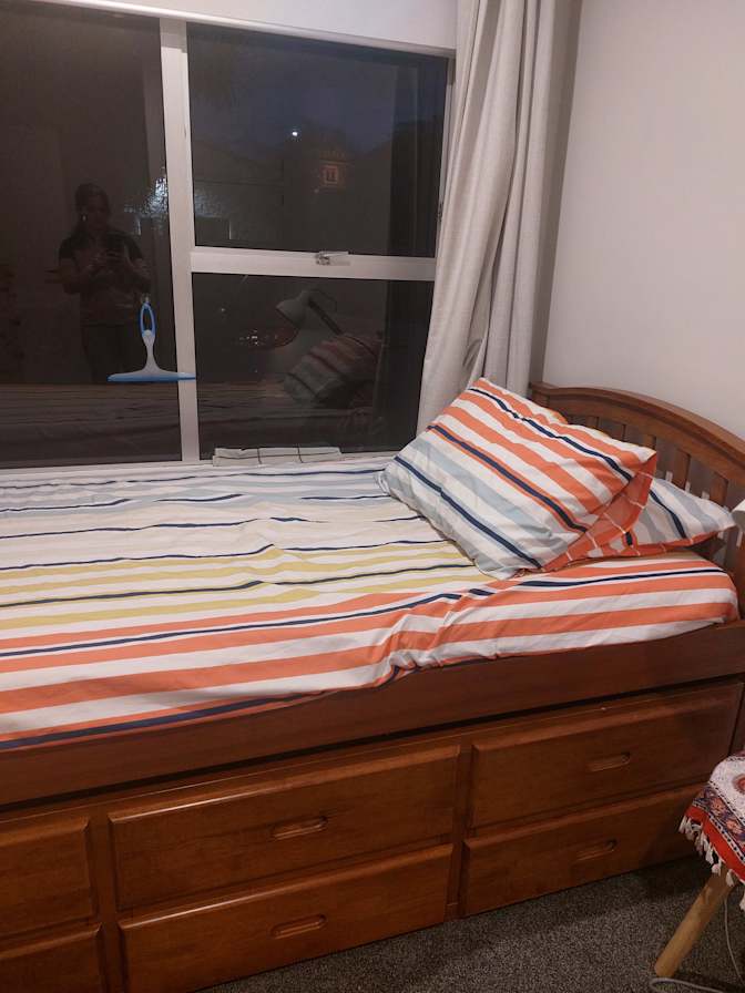 Zohreh's room