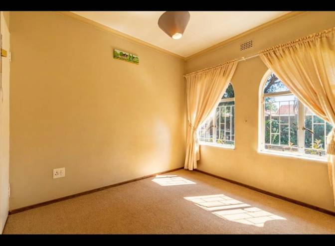 Neliswa Ndlovu's room