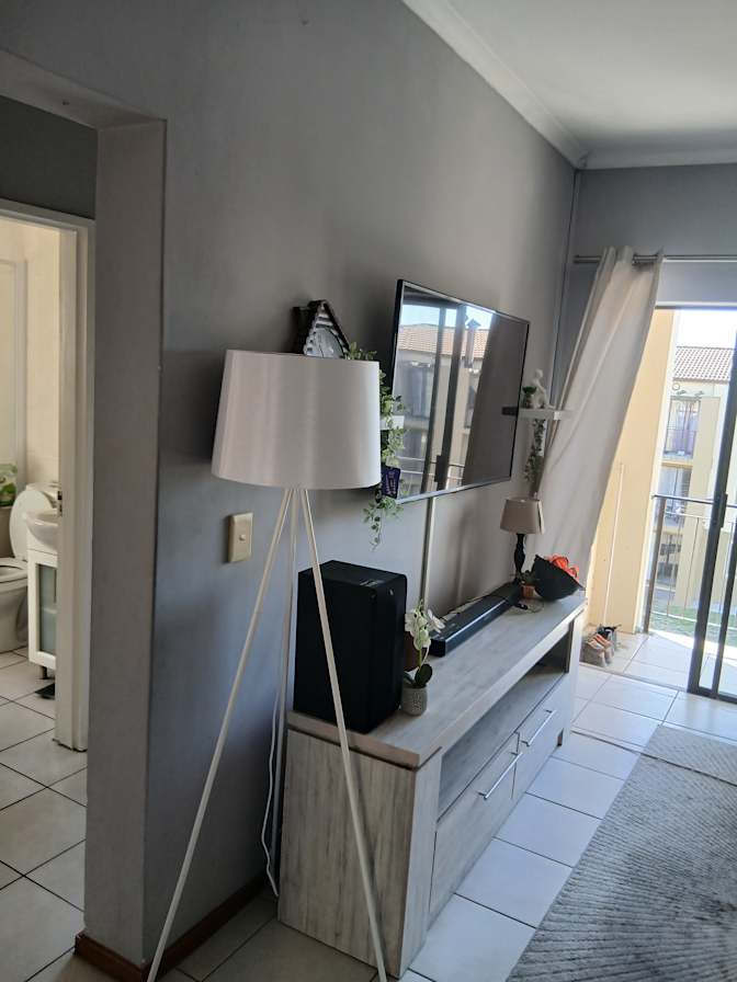Dee's room