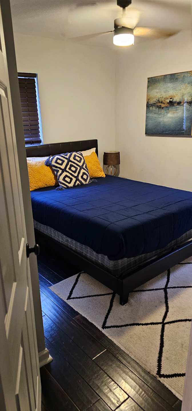 Kaz's room