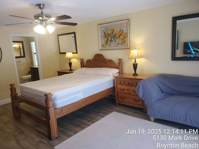 Jason Bryan, Realtor's room