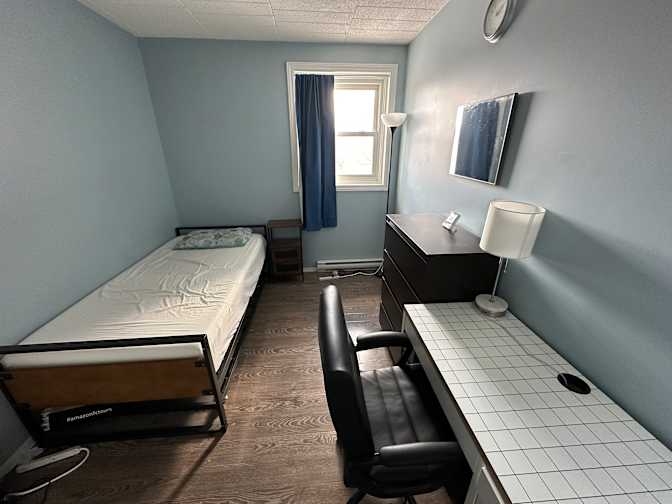 Randy's room