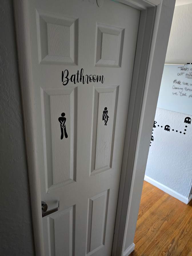 Amber L Lerma's room