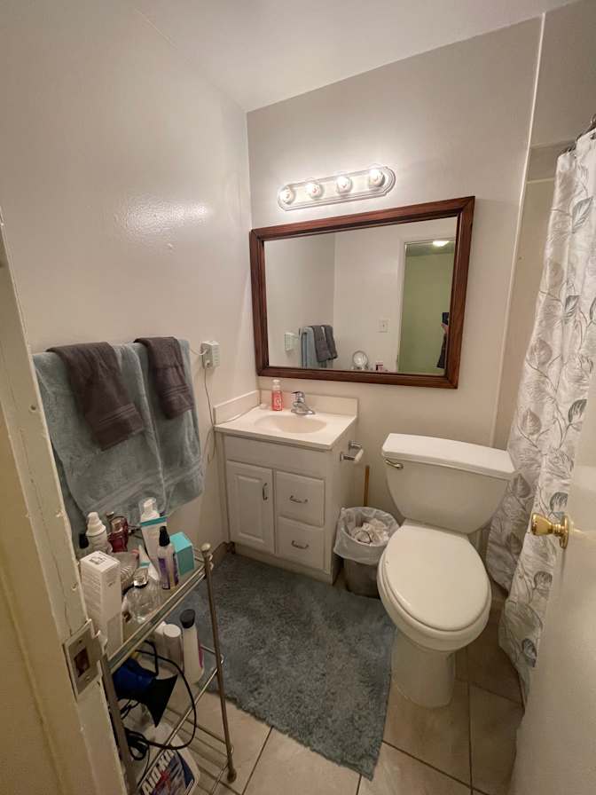 Deanna 's room