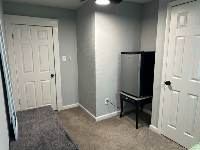 Ana's room