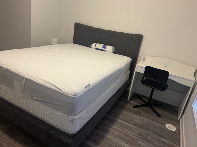 Kobzar Drive Oakville's room
