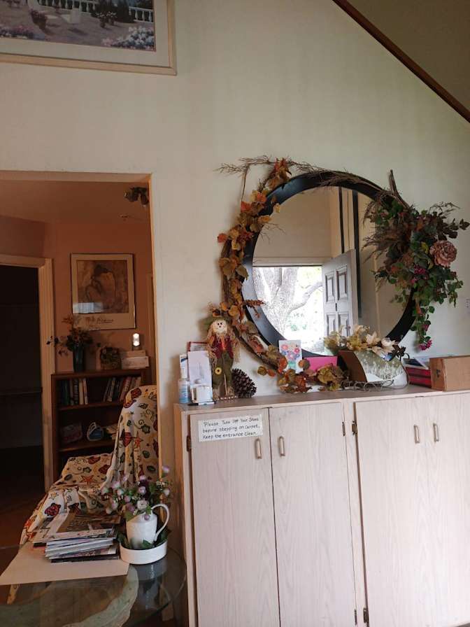 Lynn's room