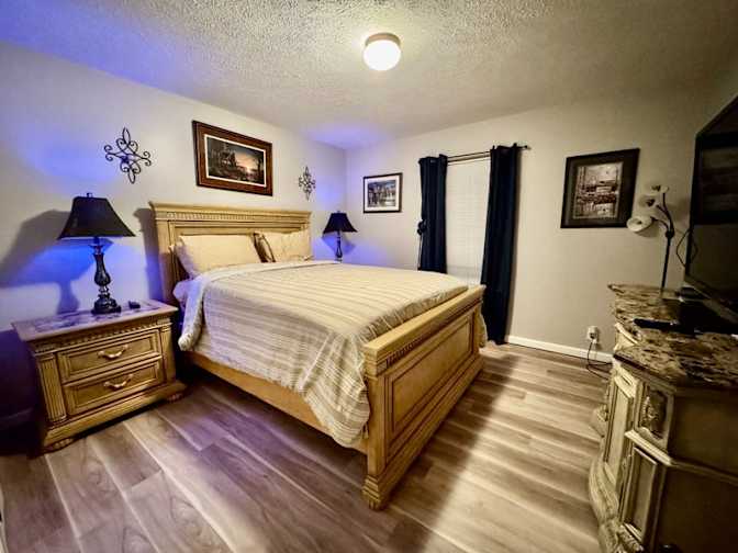 Dejuan's room