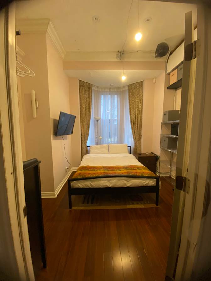 Solange's room