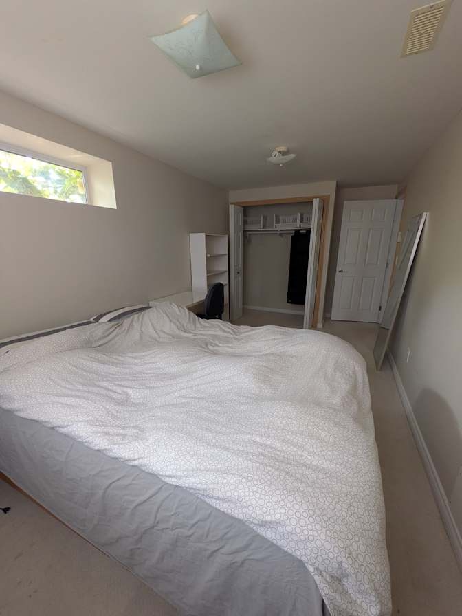 Lisa's room