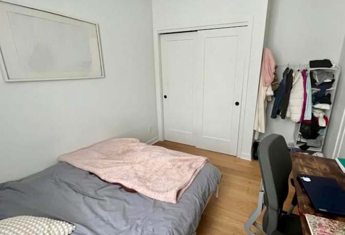 Tom's room