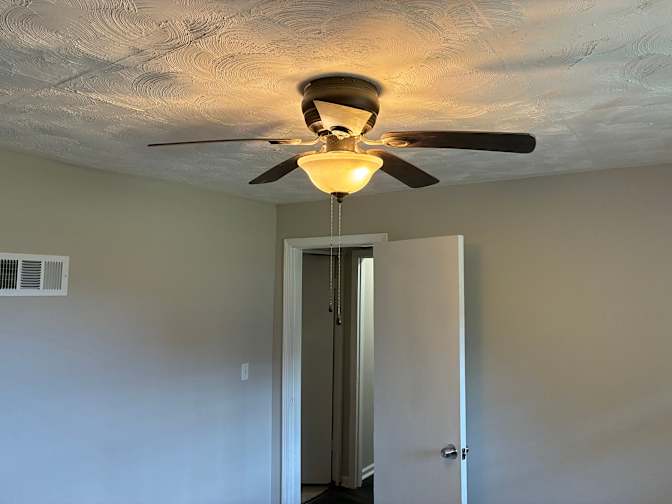 Alcove Rooms's room