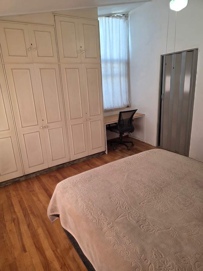 Leo's room