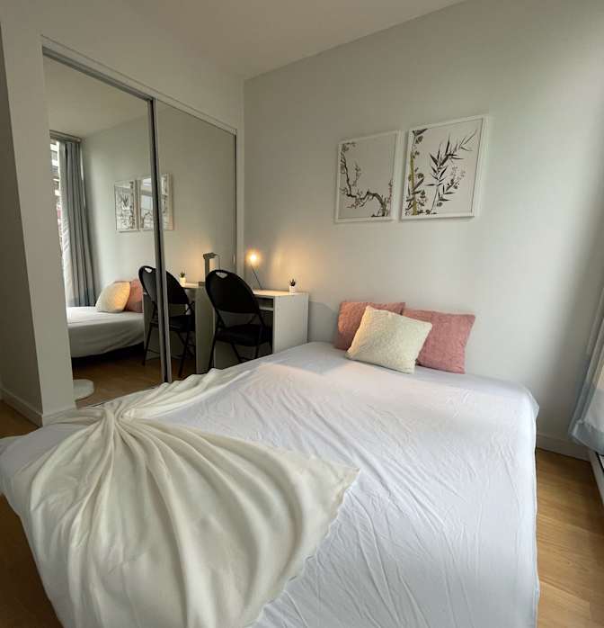 Van House's room