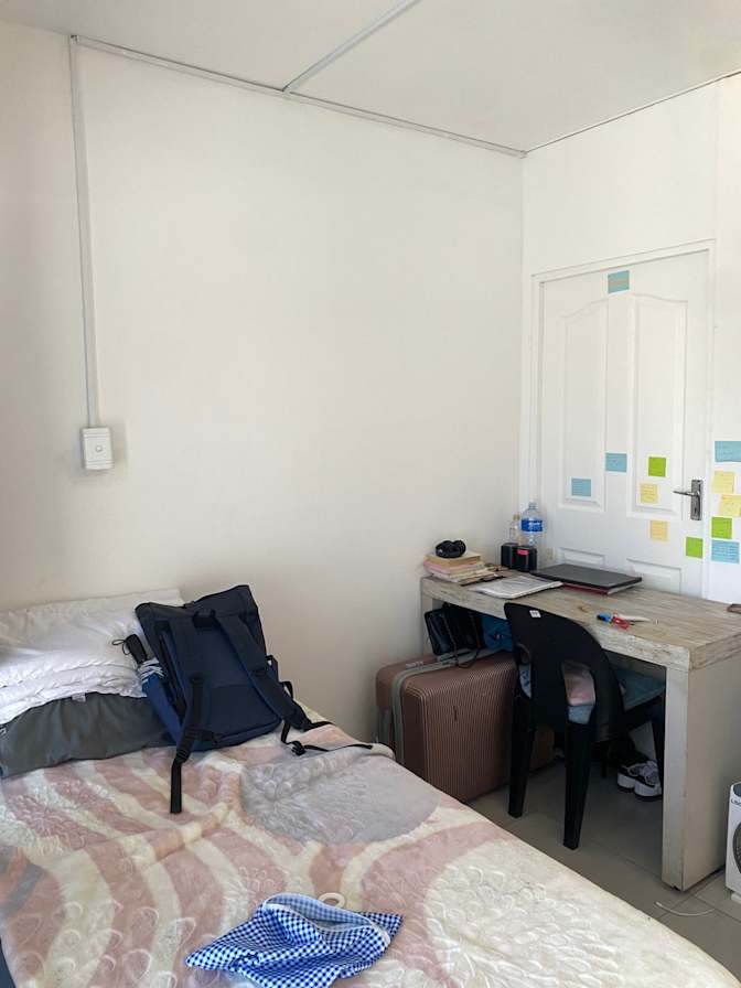 Alazar's room