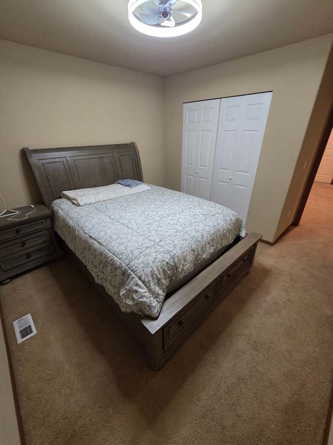 Noel E Latino Jr.'s room
