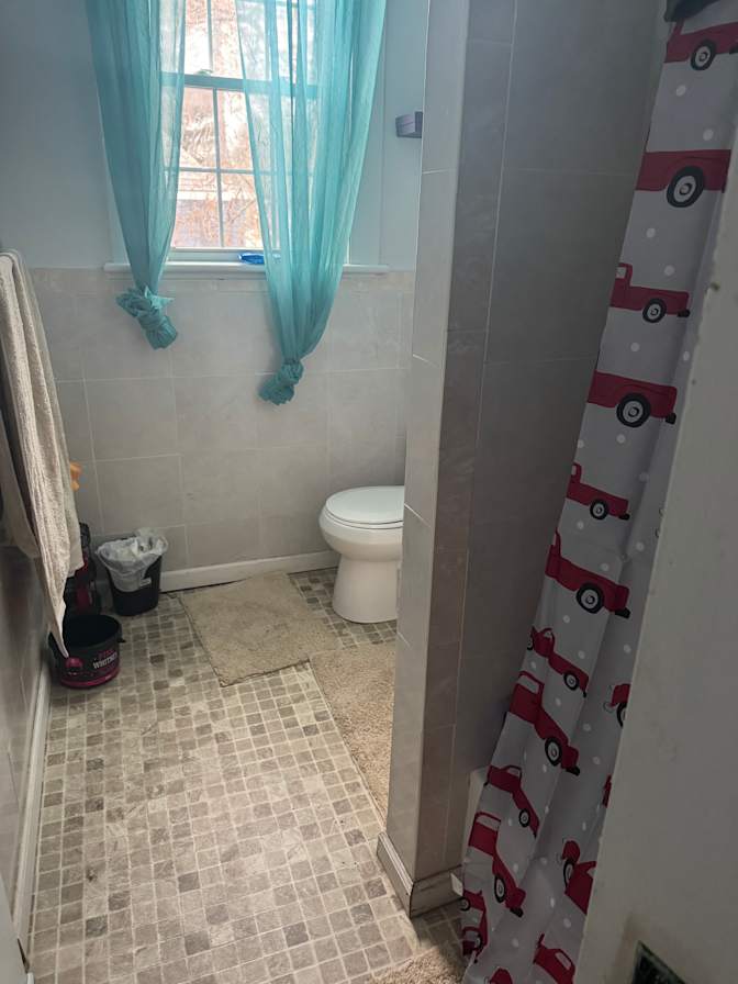 Donovan's room