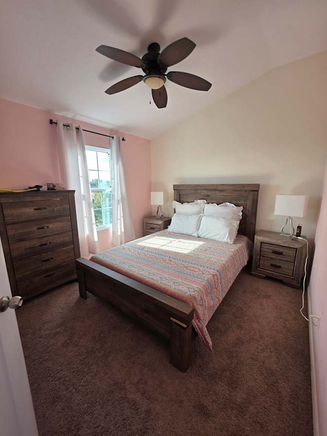 Yesenia J.'s room