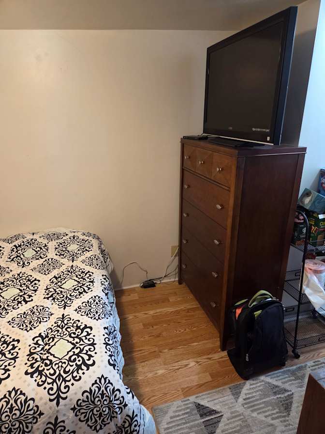 Gwen's room