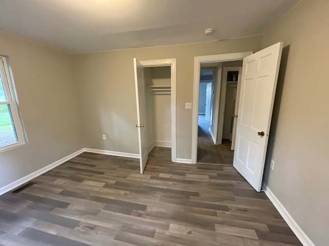 Alcove Rooms's room
