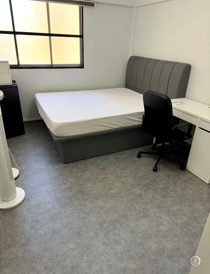 unique_zeus's room