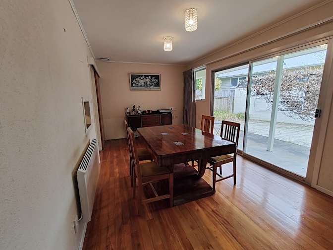 Enoch Selvaretnam's room