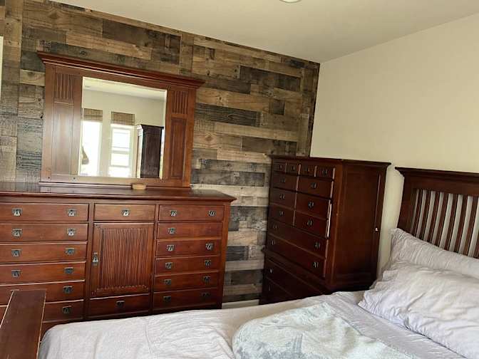 Rich's room