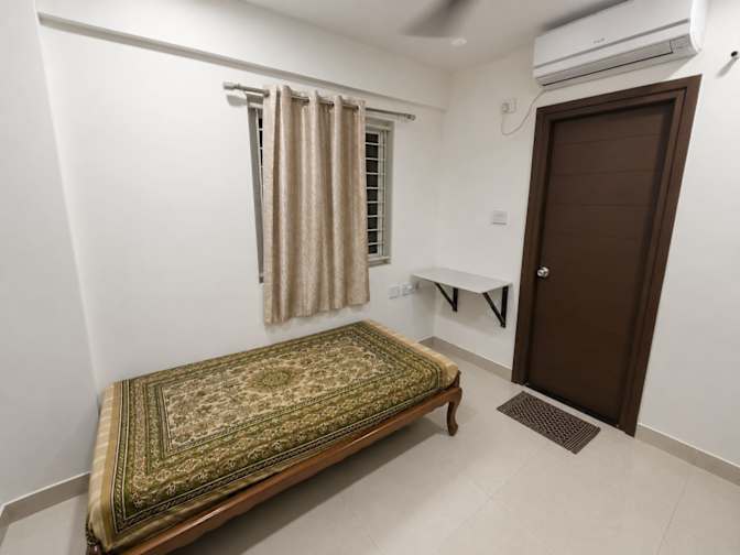 Daksh's room