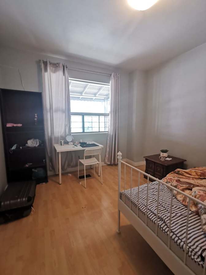 Lolo's room