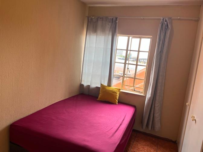 Sendra Lekala's room