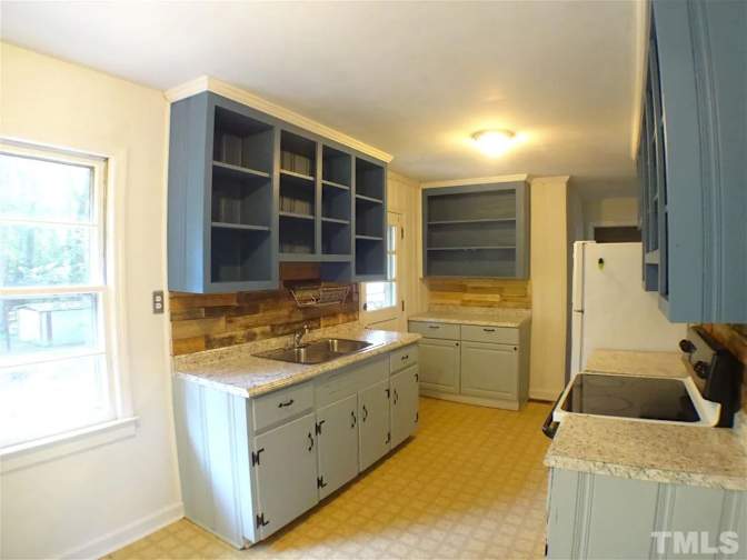 Alcove Rooms's room