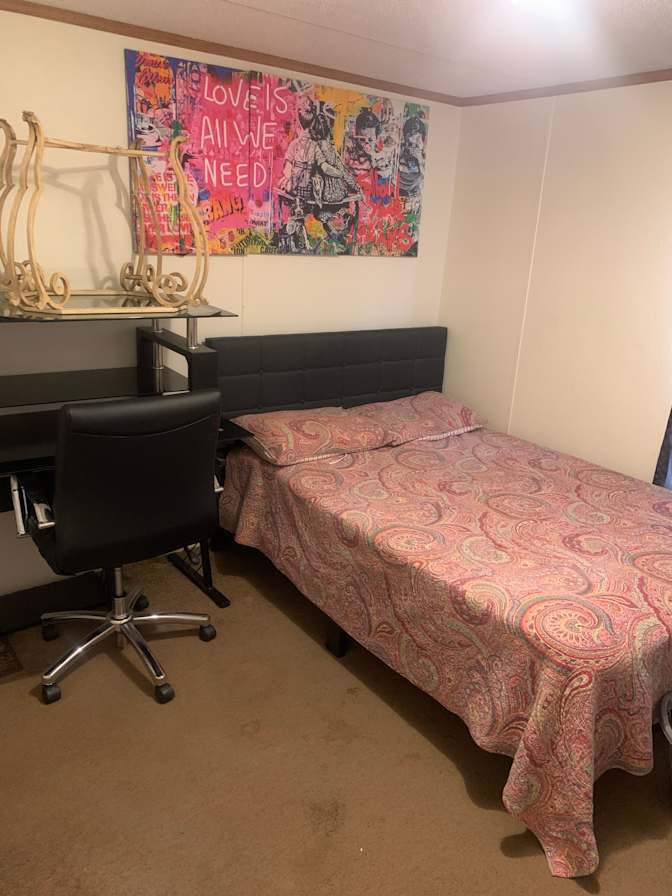 Joshlyn Suseberry's room